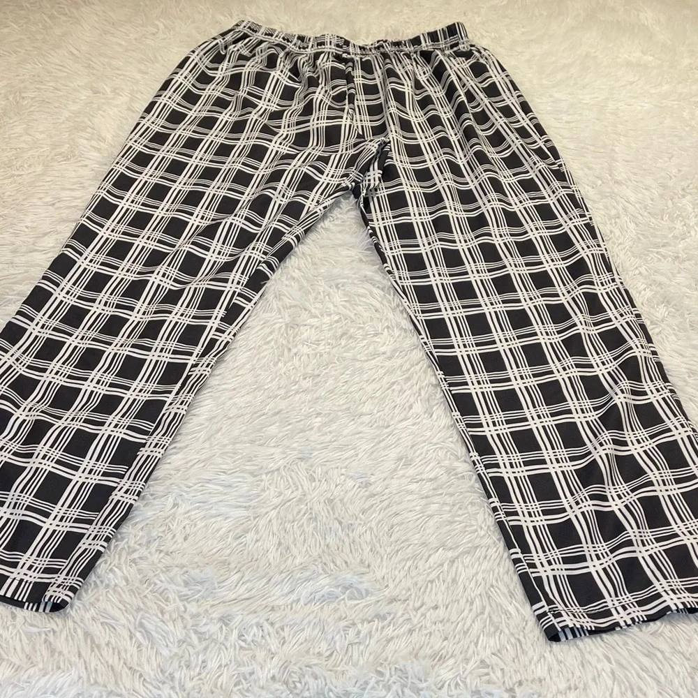 ZGWNQCD Men's Black and White Checkered Pants SIZE L  PULL ON ELASTIC WAISTBAND